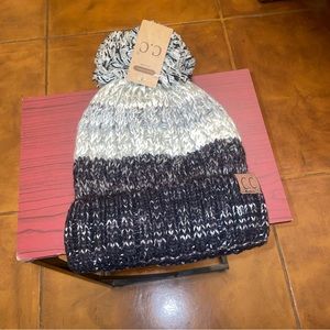 C & C Women’s winter Pom Pom hat insulated inside